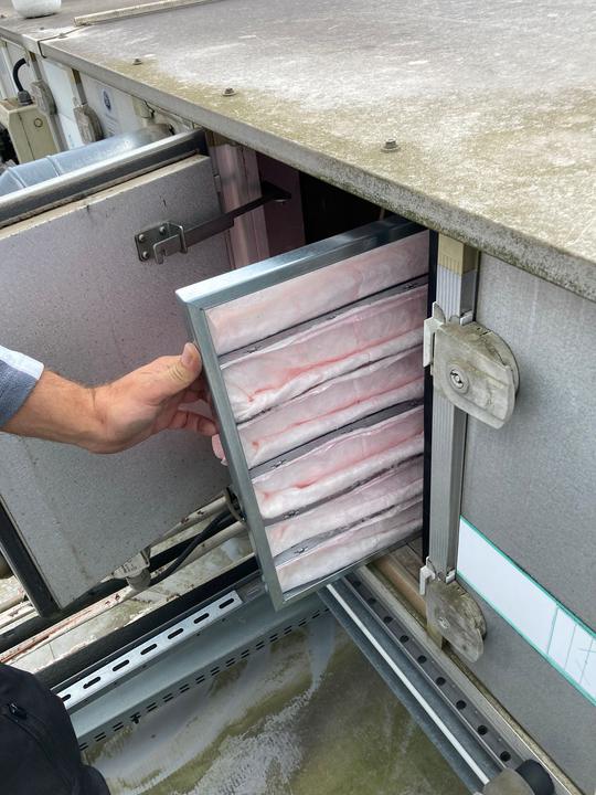 Neuer Taschenfilter eingesetzt